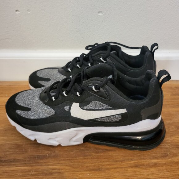 Nike Air Max 270 React Running Shoes Mens 6.5 Black Gray Sneakers AO4971-001 - Picture 2 of 13